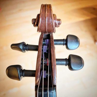 Jade J. Schulz Violins