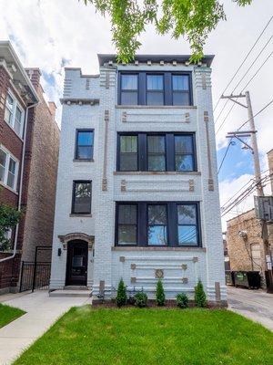 4744 N. Rockwell - Lincoln Square