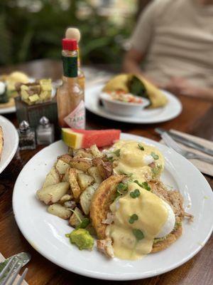 blue crab benedict