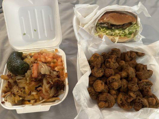 Chili cheese fries, Cheeseburger, Fried mushrooms