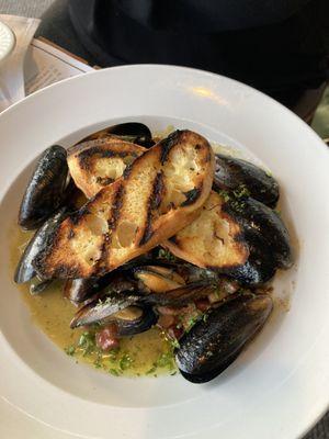 Mussels with garlic and pancetta and fresh green goddess sauce