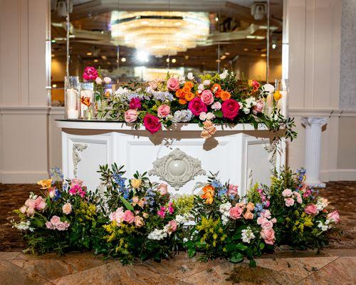 Sweetheart table decor