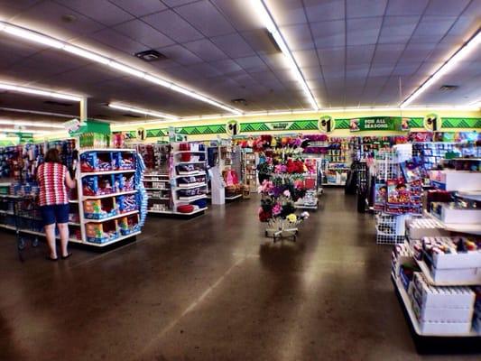 Inside - Dollar Tree: Baytown, TX