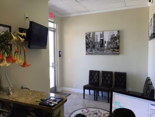 Bella Terra Dental waiting room.