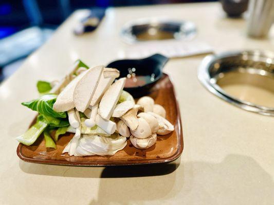 Bok Choy, Enoki Mushroom, Tofu Skin, King Mushroom, Tontanksu Broth