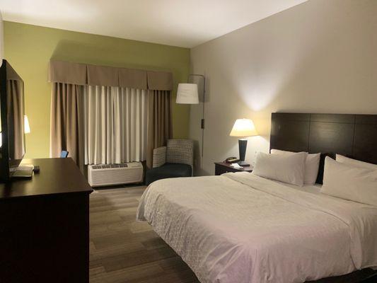 Holiday Inn Express & Suites Niles, An IHG Hotel