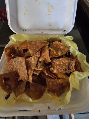 I ordered 2 nachos you can just look at the picture the chips were burnt i threw the meat away it also was burnt