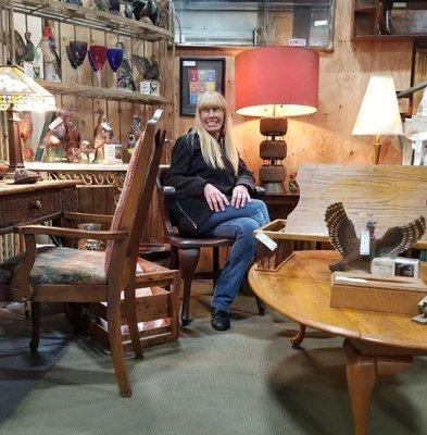 Estate Liquidation expert in San Diego & We specialize in a variety of antiques, vintage collectibles and furniture. Come shop and see!