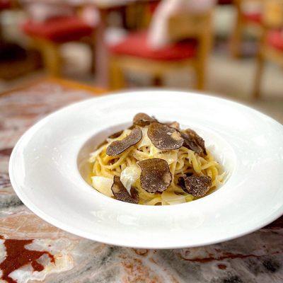 Cacio pepe with truffle