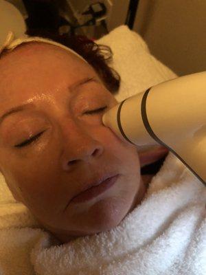 Eyes treatment to reduce Puffiness , eye bag and dark circles with facial service