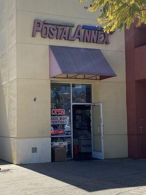 Postal Annex on Bernal !!