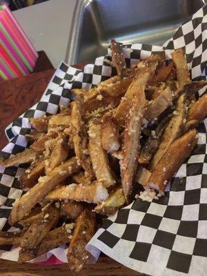 Garlic parm fries!