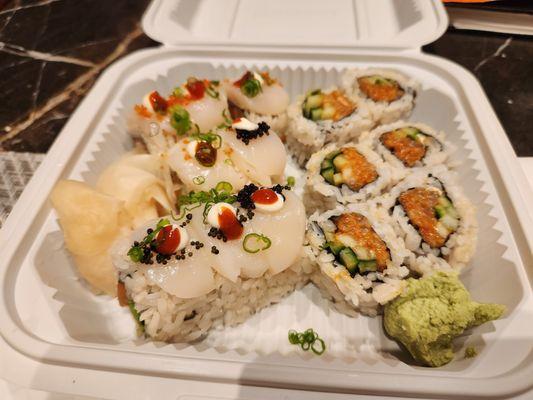 Tom San Ramen - Romeo & Juliet Roll (left), Spicy Tuna Roll (right)