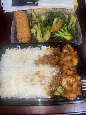 shrimp broccoli with white rice + egg roll