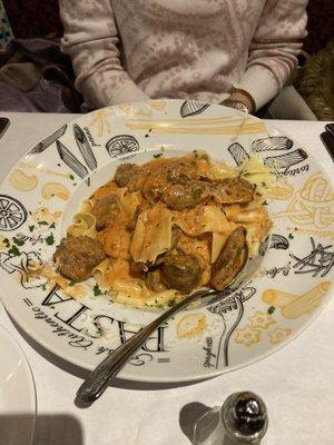 Pappardelle w Vodka sauce and sausage