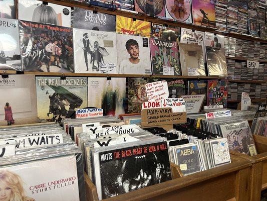 Record vinyl albums