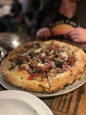 Carnivora pizza with mushroom and olives