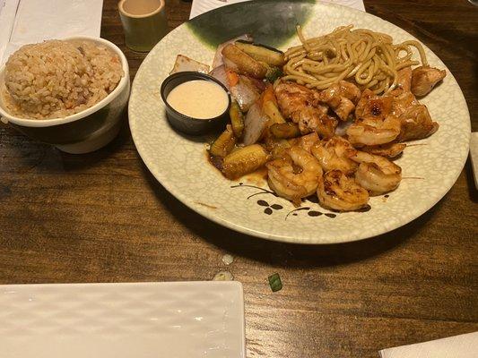 Shrimp and chicken hibachi