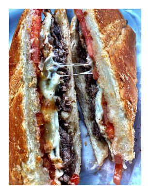 Steak /Cheese Sandwich w/Tomato & Onions! Fresh @ Gorgeous! Pretty GoodOne! Quick Nice Service Great Food like always! Perfecto!