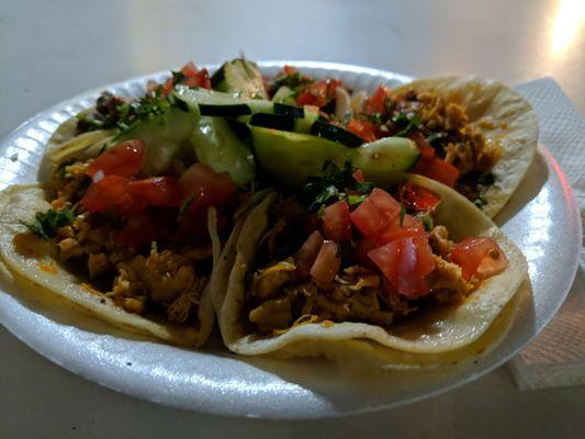 Tres Pollo y dos asada tacos