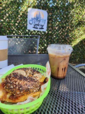 El dicho bagel and iced mocha.