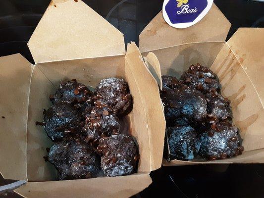 Delicious Chocolate Glazed Doughnut Holes