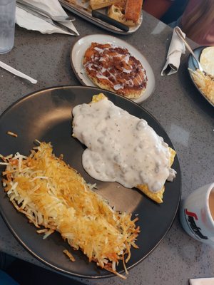 Biscuit & Gravy Omelet