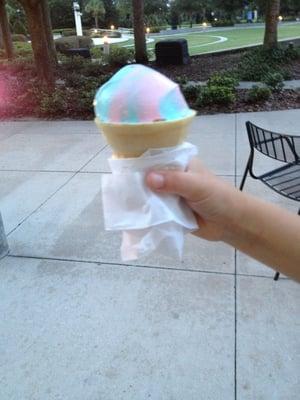 My daughter's favorite: cotton candy ice cream (loooots of sugar)