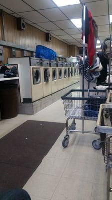 This is a really nice small korean run laundromat. $2 per load then 25¢ per 7 min to dry the clothes.