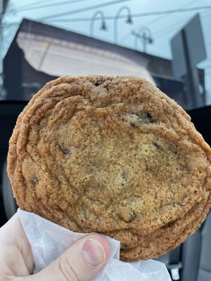 Chocolate Chip Large Cookies