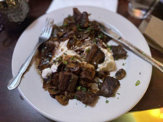 Steak tips with mashed potato's