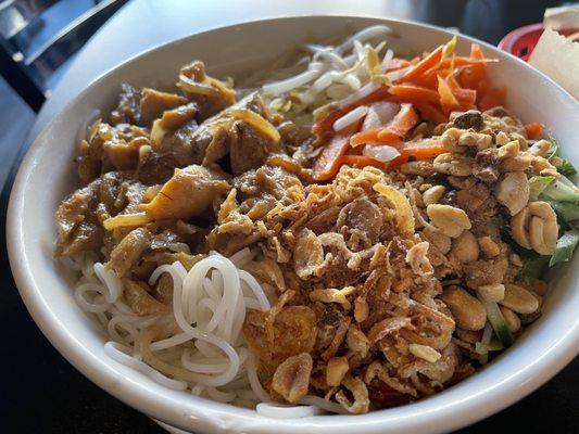 Lemongrass Chicken Bun Noodle Salad