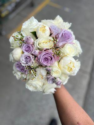 Custom made wedding bouquet