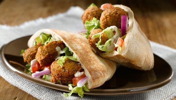 Falafel pita sandwich