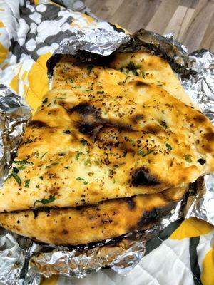 Burnt garlic naan