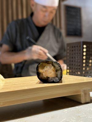 Bay scallop handroll