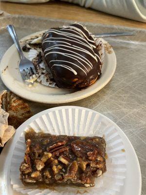 Having dessert at a fav bakery in Corvo.