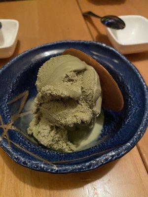 Green tea ice cream