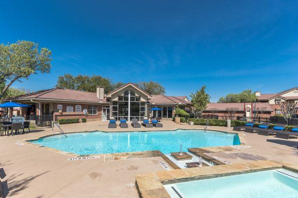 Resort-style swimming pool