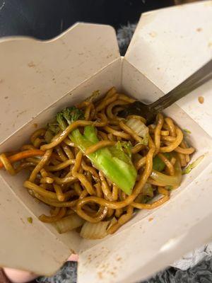 Super fresh vegetable lo mein (minus all of the vegetables already eaten! Ha ha)