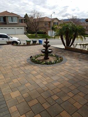 Ashlar pattern paver front yard by Genesis Stoneworks