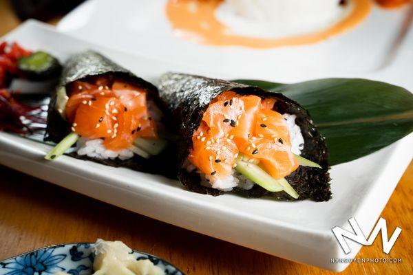 Salmon Hand Roll