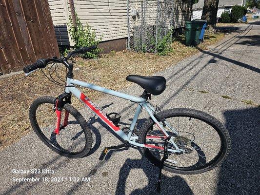 Like new Nishiki Mountain bike.