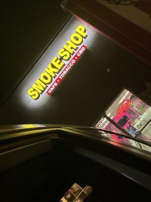 Viva smoke shop