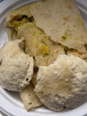 Stale rock hard Idlis and dosa with a masala that had clearly gone bad