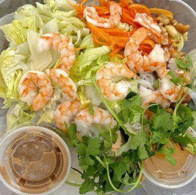 Scrumptious shrimp salad w/peanut sauce