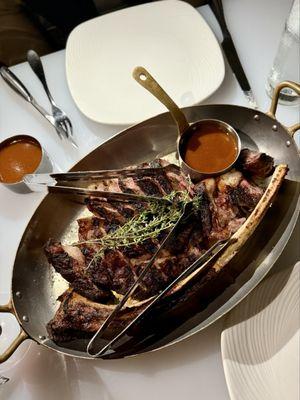 Cowboy Dry Aged Prime Tomahawk Steak