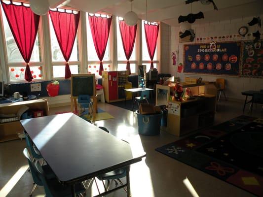 5 Bright Spacious Classroomns!