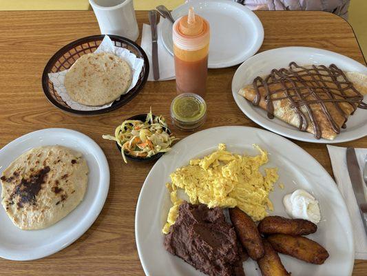 Breakfast with my ride or die (aka Mama) to start the holiday season. Chopin + homemade tortillas (delicious), aura's crepe, pupusa. $31.