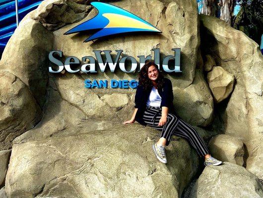 Just a picture of my in front of the sea world sign